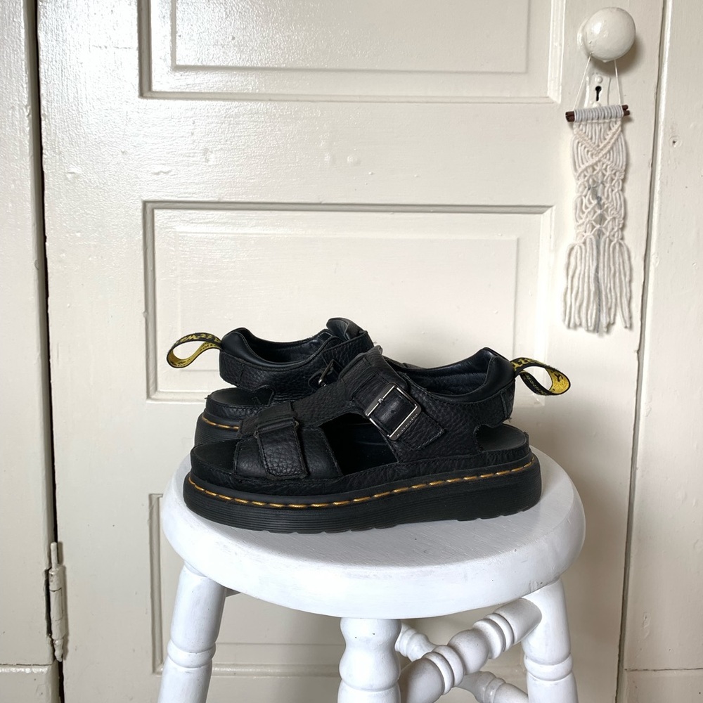 Dr. Martens Hayden sandals, black leather size 6